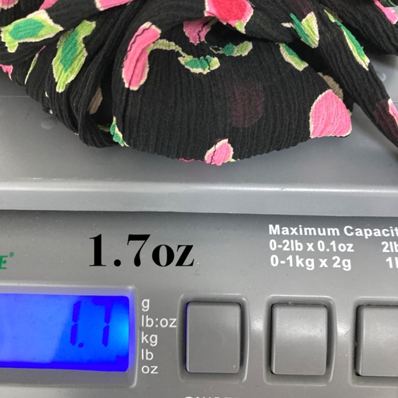 top S RAFAELLA vintage silk cropped tie neck button up cap sleeve sheer - Picture 11 of 11